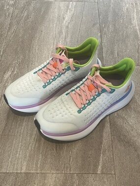 Dream Chaser Running Shoes